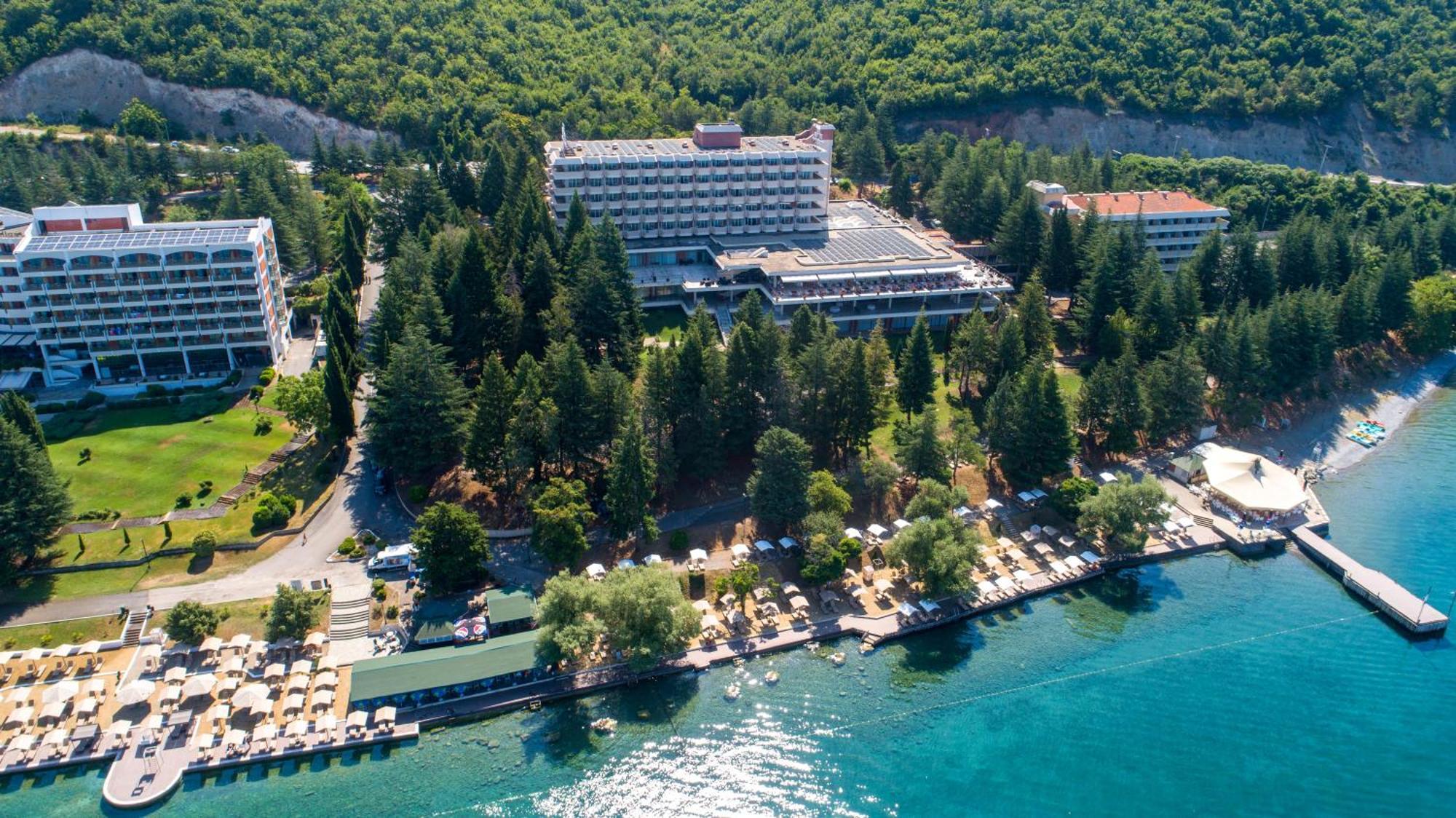Hotel Metropol - Metropol Lake Resort Lagadin Exterior photo